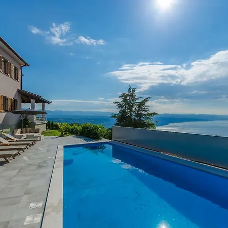 Sonja דירה מטולי